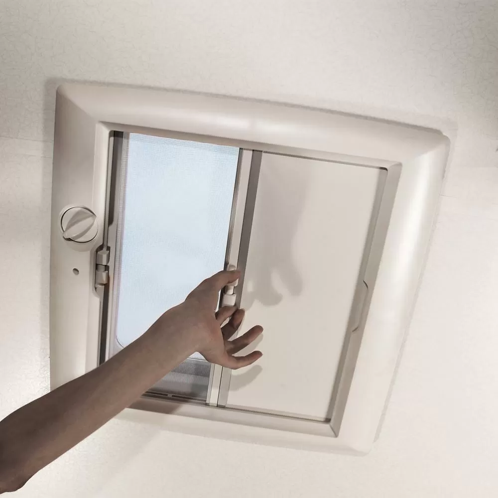 Thule Vent 12V Translucent 40x40cm